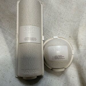 Vitamin C8 Serum and Eye Cream Set - Gray